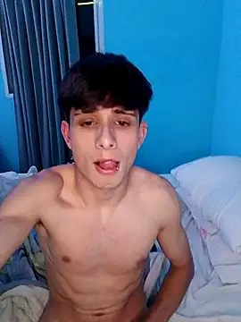 Snapshot of matiatr1112 chatting on 11-12-25, 05:30 matiatr1112 online show from 11-12-25, 05:30