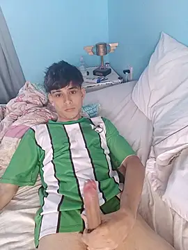 Snapshot of matiatr1112 chatting on 12-18-25, 11:49 matiatr1112 online show from 12-18-25, 11:49