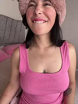 Mia salinass online show from 02-20-26, 05:57