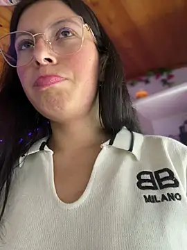 Mia salinass online show from 03-22-26, 08:01