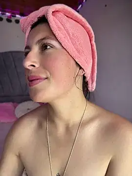 Mia salinass online show from 05-22-26, 08:03