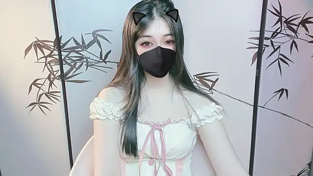 Sparkly Candy online show from 11-19-25, 01:55