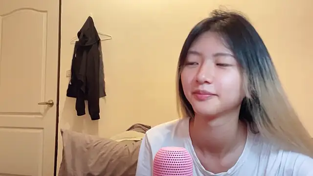 Snapshot of xu9920 chatting on 09-11-25, 12:38 xu9920 online show from 09-11-25, 12:38