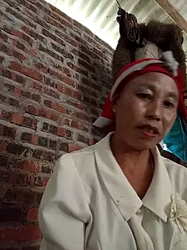 me-cute online show from 10-04-25, 07:28