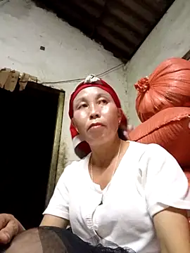 me-cute online show from 10-11-25, 11:42