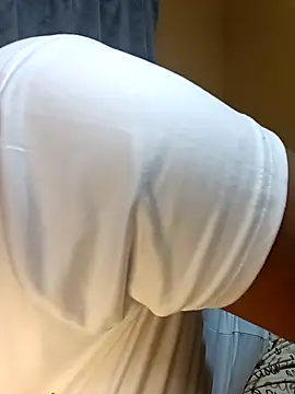 HappygalTheQueen online show from 11-22-25, 07:46