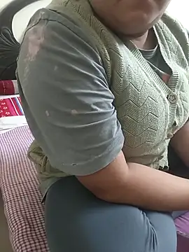 payal 261072  online show from 12-23-25, 03:04