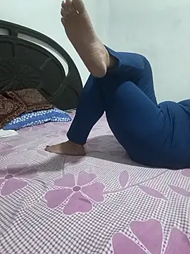 payal 261072  online show from 04-18-26, 04:27