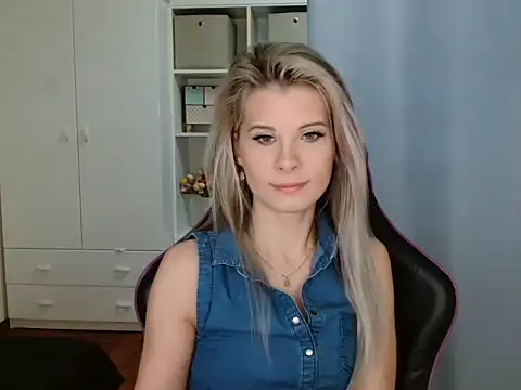 KristineGlow online show from 02-28-26, 07:09