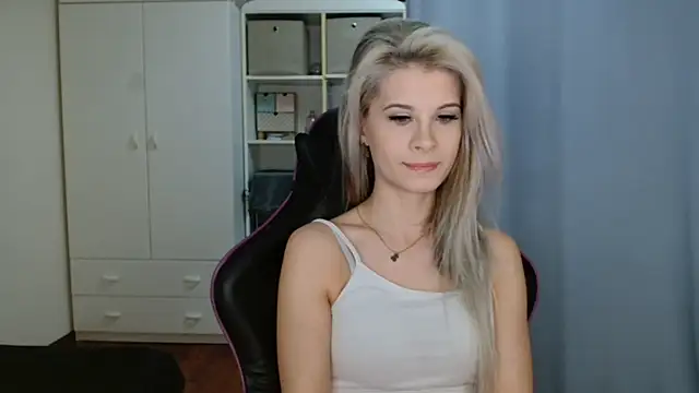 KristineGlow online show from 04-16-26, 06:14