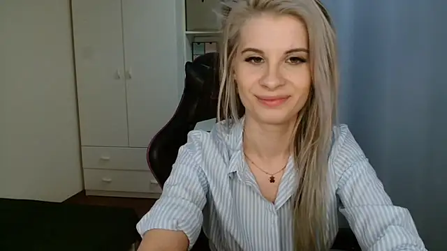 KristineGlow online show from 05-27-26, 06:27
