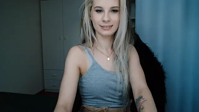 KristineGlow online show from 06-24-26, 06:51