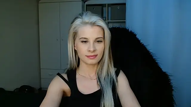 KristineGlow online show from 07-09-26, 02:21