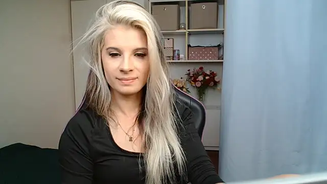 KristineGlow online show from 07-22-26, 02:20