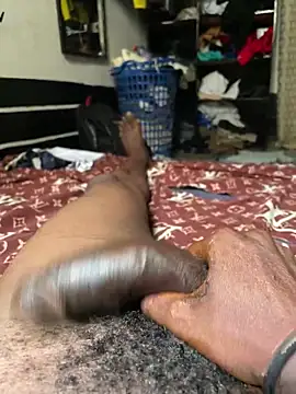 BBC Sweet boy online show from 04-21-26, 11:27