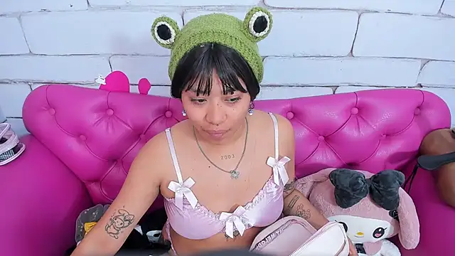 SafiroAgataaa online show from 11-08-25, 02:56