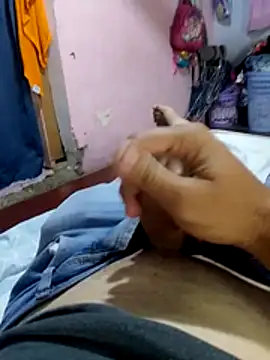 Snapshot of arnaldof50 chatting on 11-04-25, 05:12 arnaldof50 online show from 11-04-25, 05:12