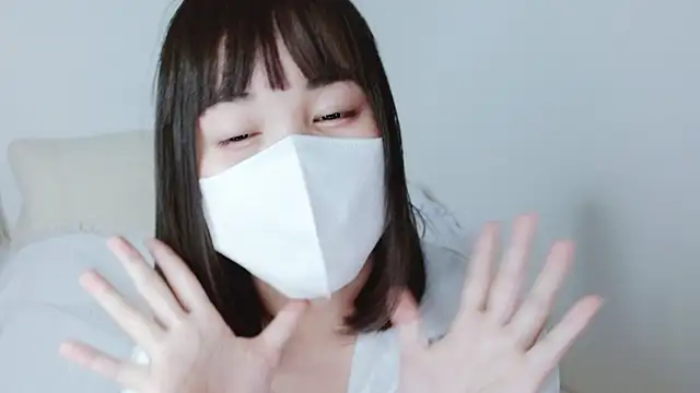 Snapshot of Zinzin_chan chatting on 11-04-25, 03:11 Zinzin chan online show from 11-04-25, 03:11