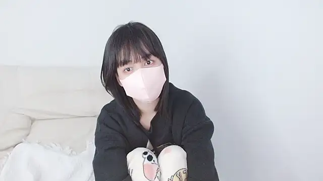 Snapshot of Zinzin_chan chatting on 11-20-25, 06:02 Zinzin chan online show from 11-20-25, 06:02