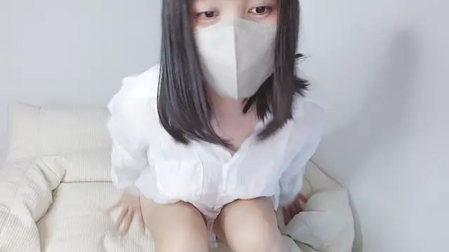 Snapshot of Zinzin_chan chatting on 11-25-25, 03:45 Zinzin chan online show from 11-25-25, 03:45