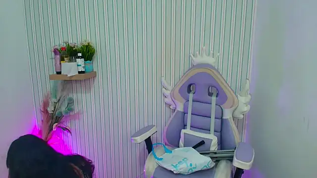 kataleya  18 online show from 04-14-26, 07:42