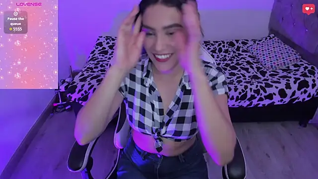 Snapshot of megaan_cb chatting on 11-21-25, 02:05 megaan cb online show from 11-21-25, 02:05