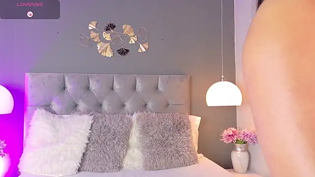 kendalFox  online show from 03-06-26, 10:28