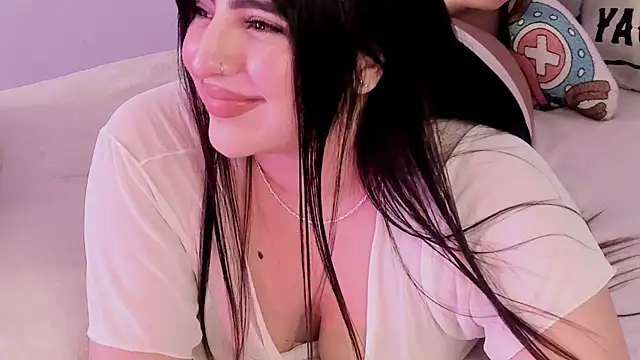 Camila Matinez  online show from 10-18-25, 12:13