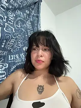 aliciia 23 online show from 10-26-25, 10:36