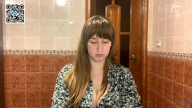 MaroonMoon  online show from 12-16-25, 08:58