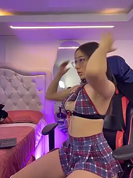 kiara velvet  online show from 10-11-25, 03:17