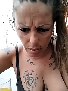 canariamorbosa online show from 09-24-25, 06:33