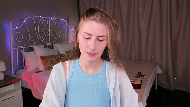 VesperaCeleste online show from 09-18-25, 03:41