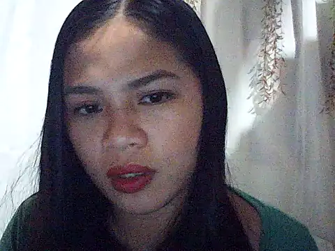 Snapshot of Zachariah_05 chatting on 10-15-25, 12:49 Zachariah 05 online show from 10-15-25, 12:49