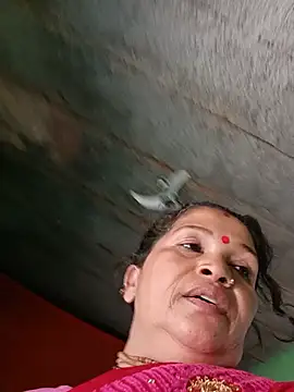Manavi x online show from 06-08-26, 08:37