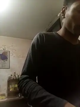 Bebicho14 online show from 09-23-25, 04:15