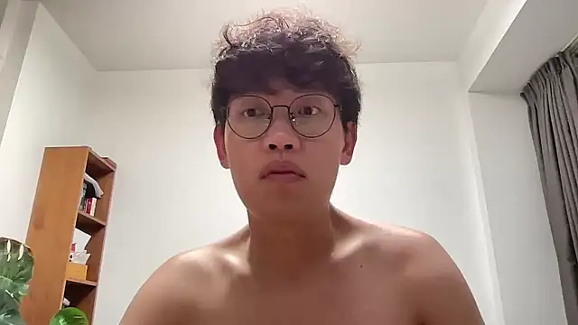 Snapshot of Passionatetwink2 chatting on 10-28-25, 11:03 Passionatetwink2 online show from 10-28-25, 11:03