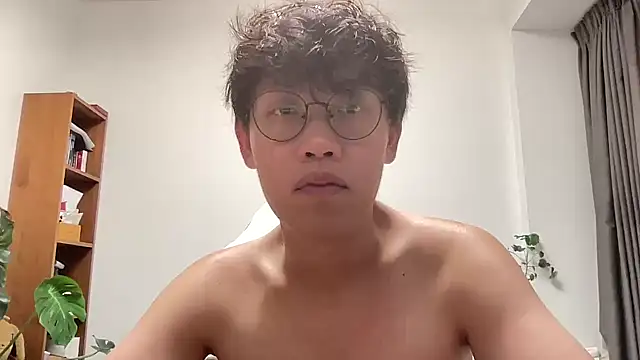 Snapshot of Passionatetwink2 chatting on 10-31-25, 03:24 Passionatetwink2 online show from 10-31-25, 03:24