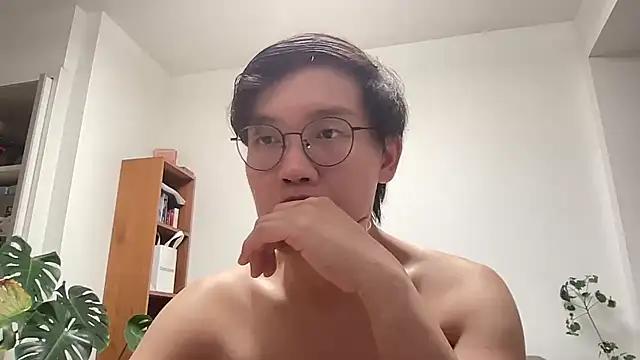 Snapshot of Passionatetwink2 chatting on 01-10-26, 04:42 Passionatetwink2 online show from 01-10-26, 04:42