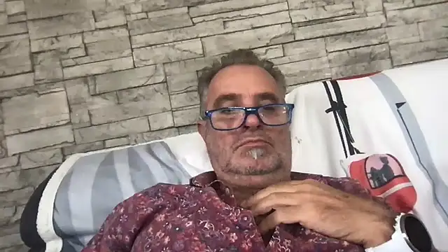 htreshot73 online show from 10-09-25, 02:04