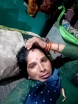 Snapshot of Hot_kuwar54 chatting on 09-27-25, 11:48 Hot kuwar54 online show from 09-27-25, 11:48