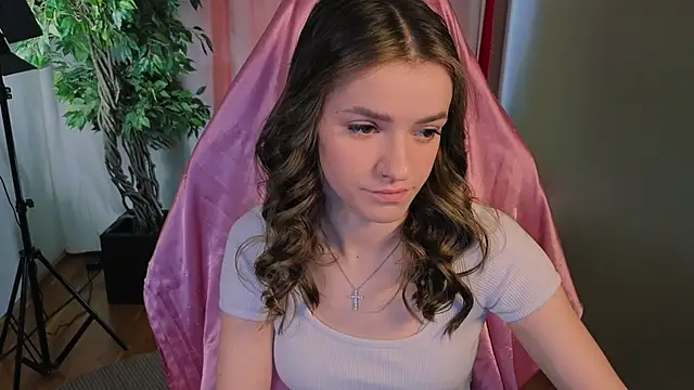 E l i z e  online show from 04-07-26, 05:19