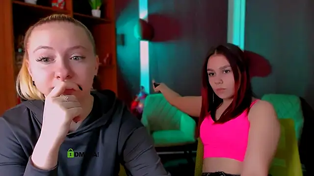 mila glow1 online show from 02-13-26, 06:31