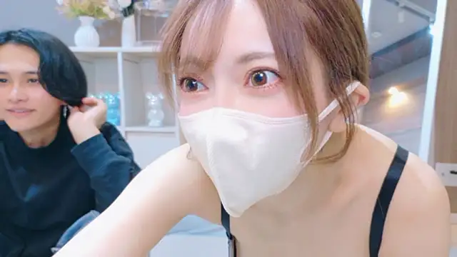 RIRI-style online show from 11-22-25, 08:46