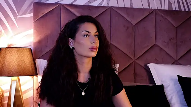 EvaRhea online show from 10-15-25, 02:55