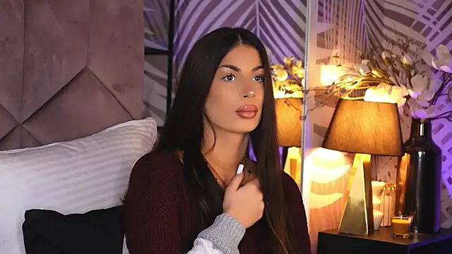 EvaRhea online show from 11-28-25, 03:53