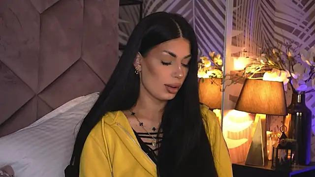 EvaRhea online show from 02-03-26, 04:32