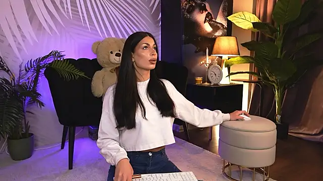 EvaRhea online show from 02-18-26, 04:30