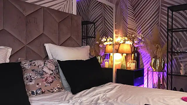 EvaRhea online show from 03-14-26, 03:56