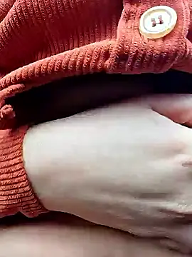 Snapshot of Horny_mummy chatting on 12-01-25, 11:37 Horny mummy online show from 12-01-25, 11:37